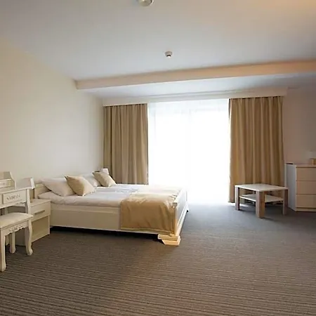 אתר נופש Jelen Resort&spa *